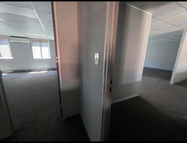 BUSINESS PROPERTY TO RENT IN FAERIE GLEN